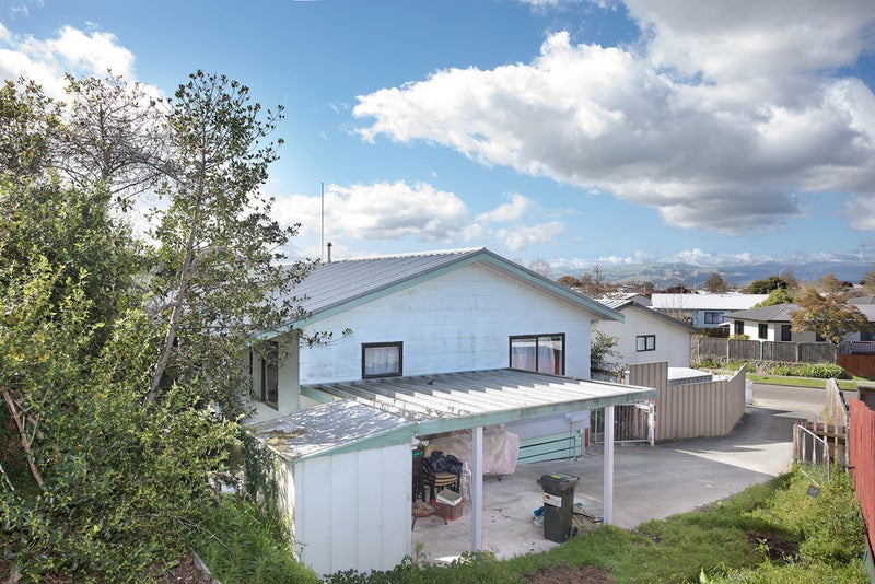 21A Dahlstrom Grove, Kelvin Grove, Palmerston North - Carousel 11