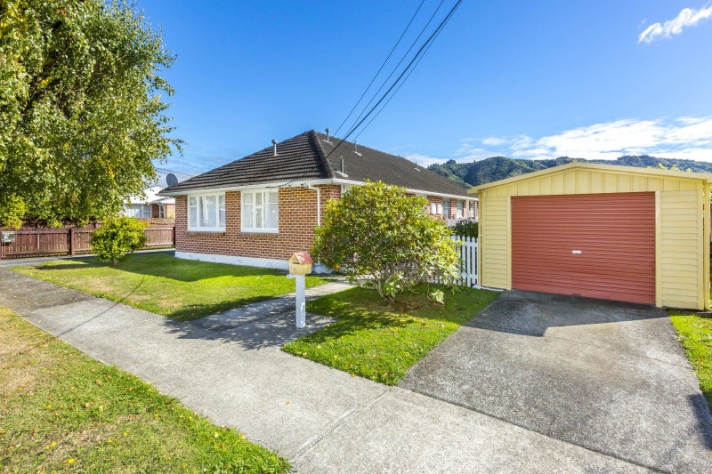 1/15 Cecil Street, Clouston Park, Upper Hutt - Carousel 1
