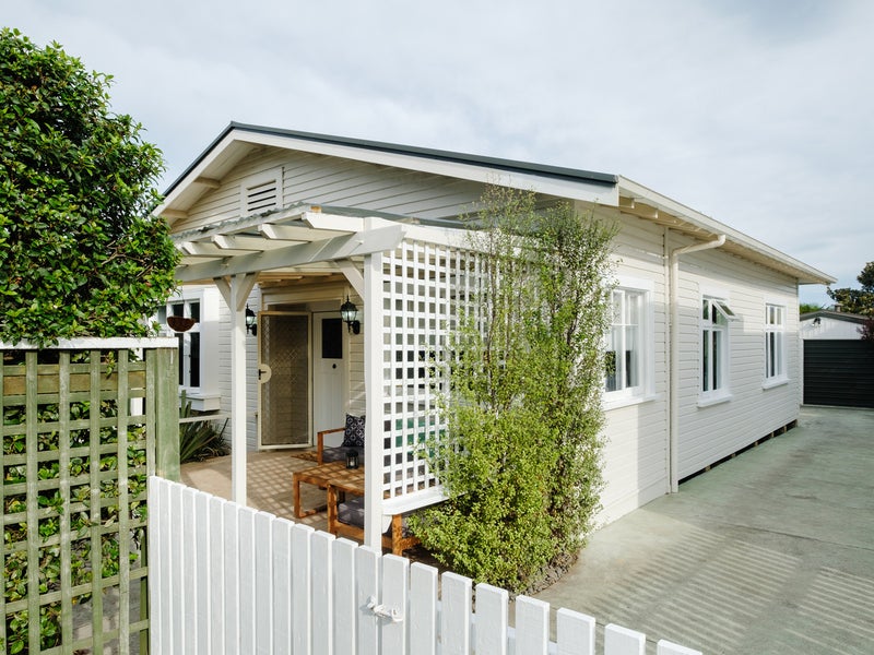 138 Russell Street, Whataupoko, Gisborne - Carousel 1