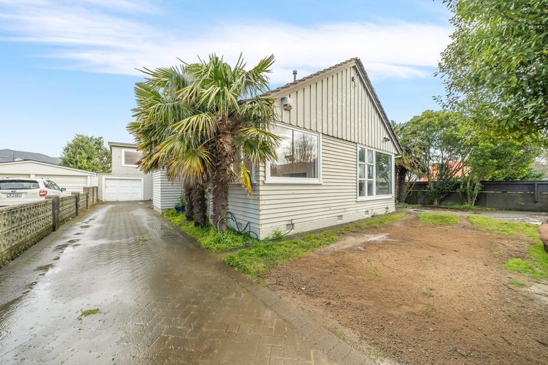 598 High Street, Boulcott, Lower Hutt - Carousel 1