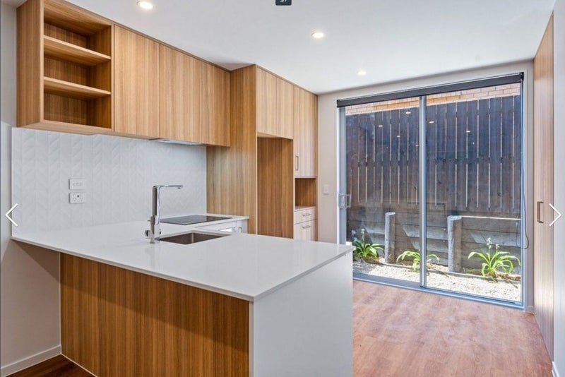 1/25 Tranent Road, Mangere, Auckland - Carousel 2