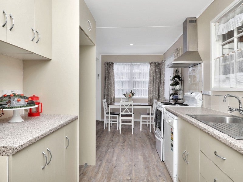 4 Carnie Street, Gate Pa, Tauranga - Carousel 2