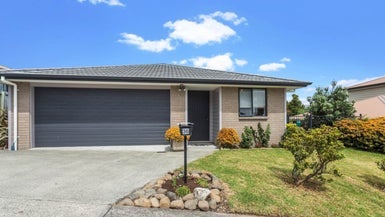 36 Denver Avenue, Sunnyvale, Auckland - Carousel 1