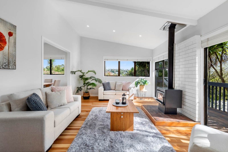 2/92 Deep Creek Road, Torbay, Auckland - Carousel 1