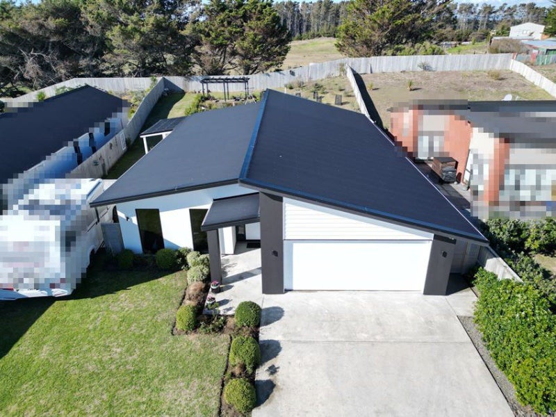 17 Oxnam Place, Foxton Beach, Foxton - Carousel 1