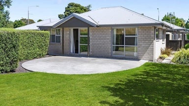 184 Lincoln Road, Addington, Christchurch - Carousel 1