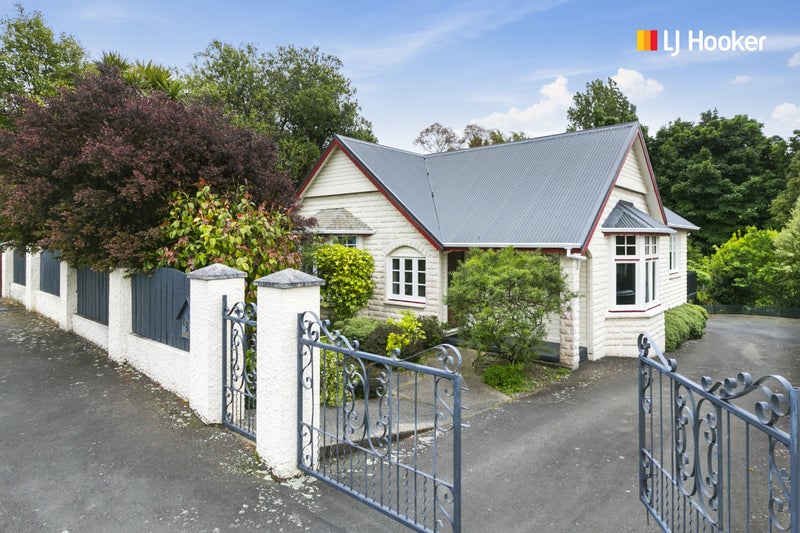 28 Rosebery Street, Belleknowes, Dunedin - Carousel 1