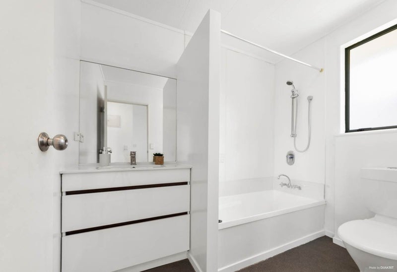 3 Ebony Place, Massey, Auckland - Carousel 6