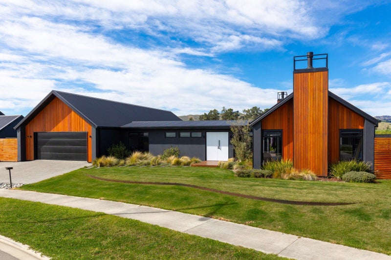 15 Catalina Crescent, Burleigh, Blenheim - Carousel 2