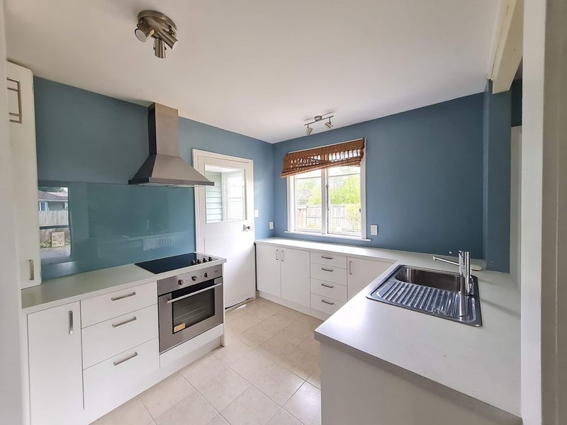 11 Tavendale Place, St Albans, Christchurch - Carousel 2