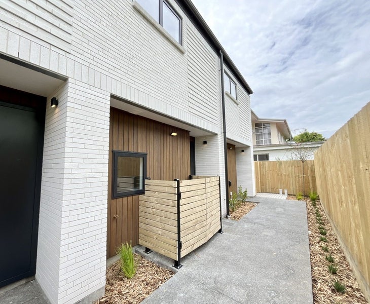 1/96 Colombo Street, Sydenham, Christchurch - Carousel 15