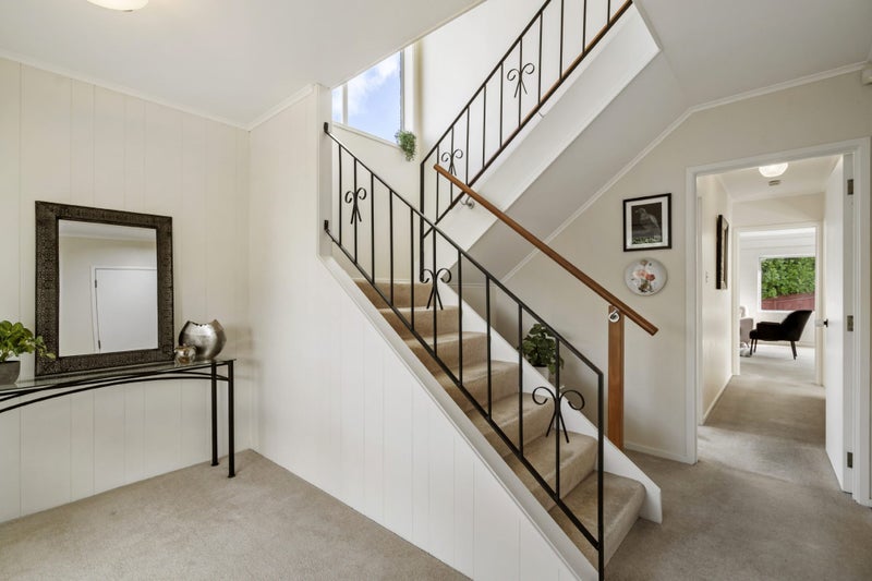 26 Chatswood Grove, Chatswood, Auckland - Carousel 2