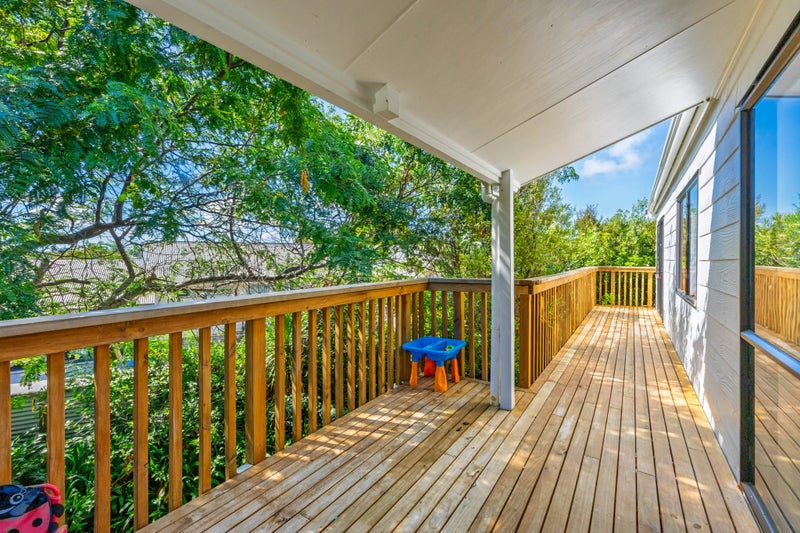 1253 Whangaparaoa Road, Gulf Harbour, Whangaparaoa - Carousel 2