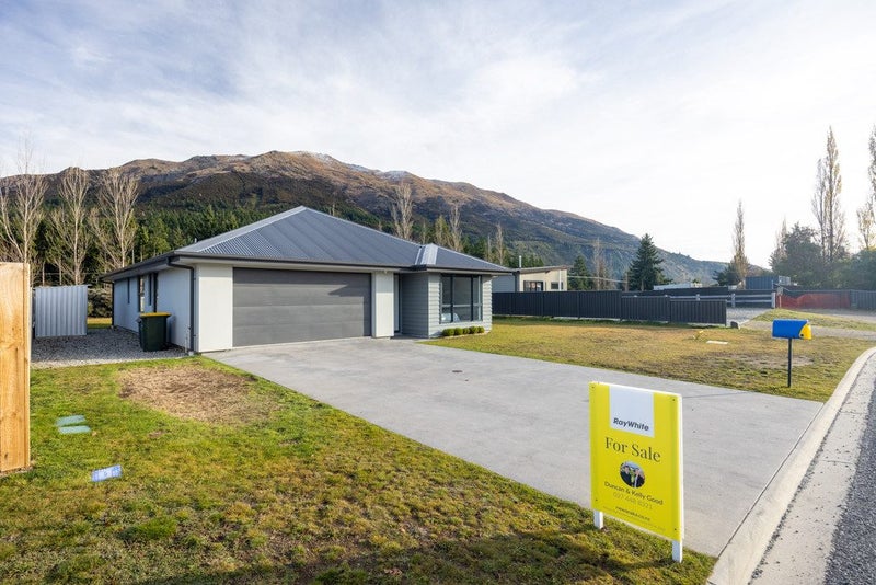 7 Edna Lane, Lake Hāwea - Carousel 1