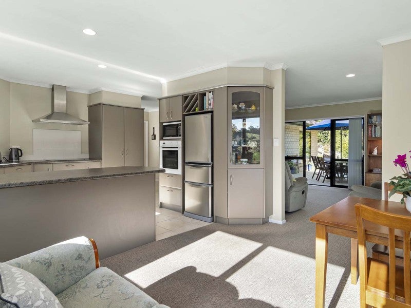 14 Lysaght Place, Welcome Bay, Tauranga - Carousel 2