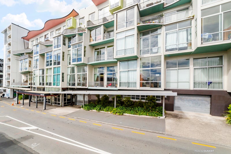 2K/51 Webb Street, Mount Cook, Wellington - Carousel 1