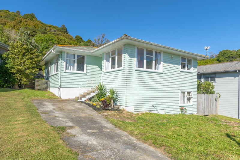 60 Rangituhi Crescent, Takapuwahia, Porirua - Carousel 2