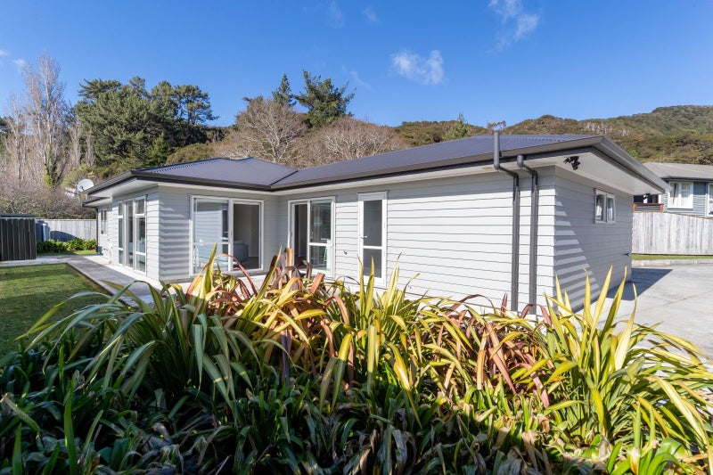 8A Karaka Street, Wainuiomata, Lower Hutt - Carousel 1