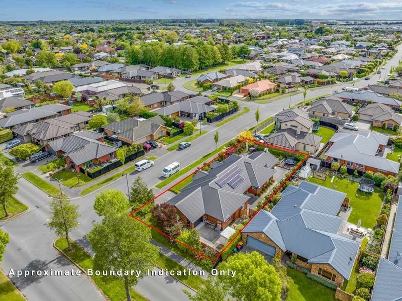 2 Burbank Drive, Aidanfield, Christchurch - Carousel 26
