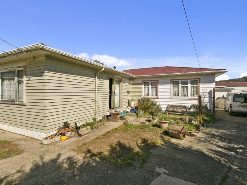 17 Bythell Street, Wainuiomata, Lower Hutt - Carousel 2