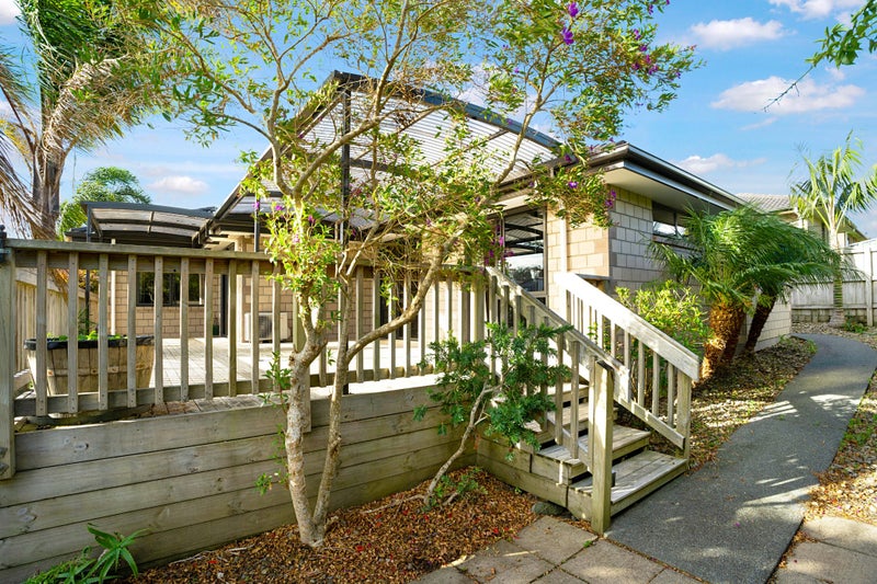 22 Jezero Drive, Massey, Auckland - Carousel 12