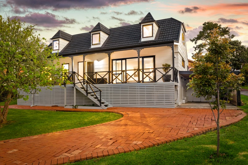 14 Mongorry Place, Mount Roskill, Auckland - Carousel 1