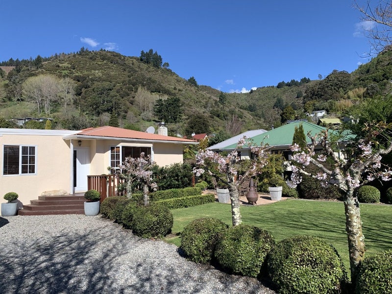 233 Nile Street East, Maitai, Nelson - Carousel 1