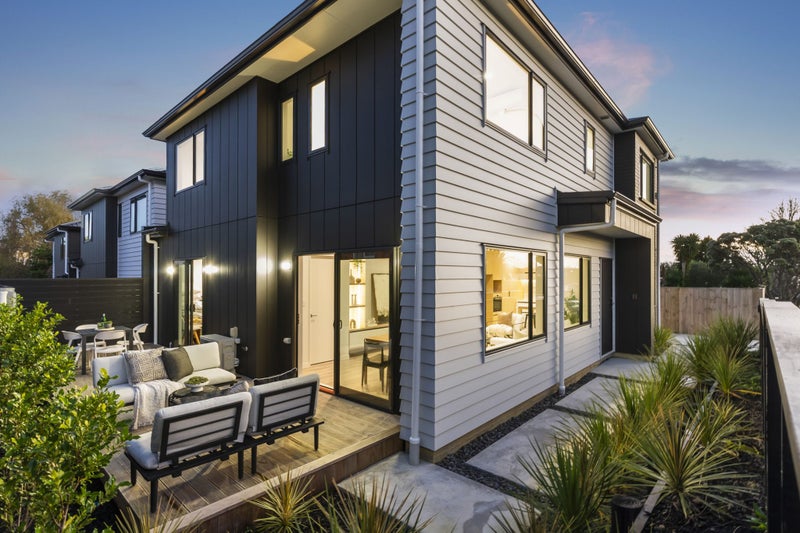 12A Union Road, Howick, Auckland - Carousel 1