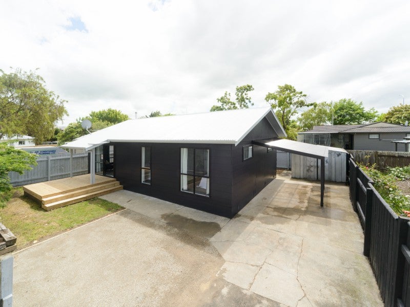 18A Cedar Grove, Highbury, Palmerston North - Carousel 23