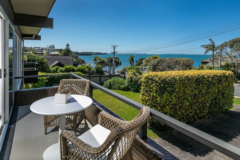 1/42 Rothesay Bay Road, Rothesay Bay, Auckland - Carousel 2