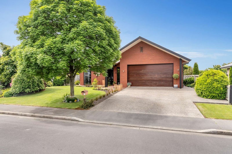 4 Orchard Grove, Netherby, Ashburton - Carousel 1