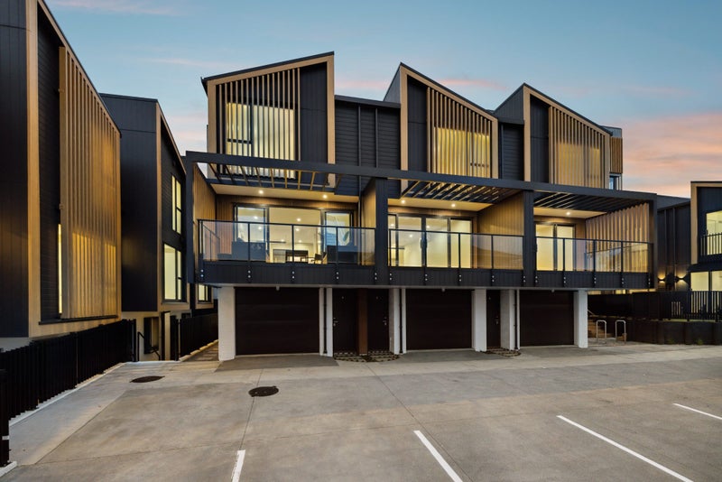 3/246 Kepa Road, Mission Bay, Auckland - Carousel 1