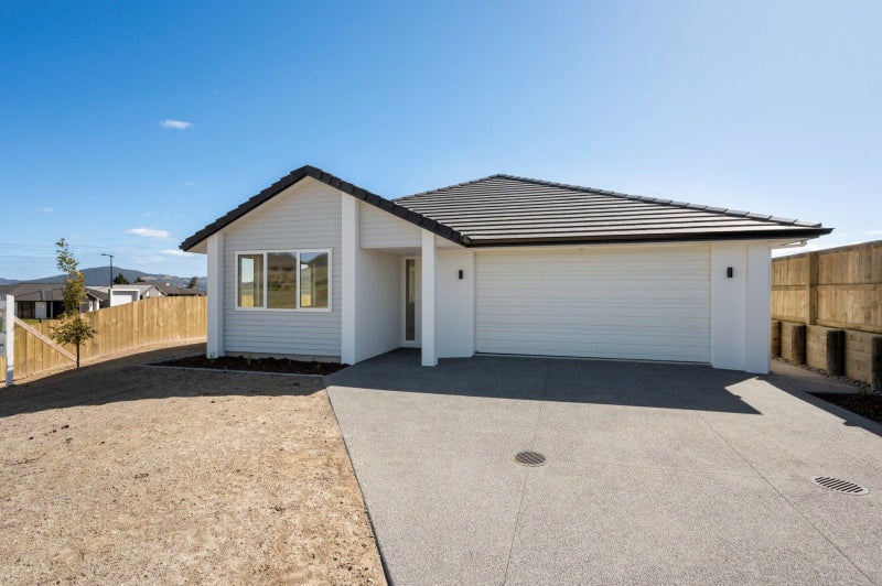 16 Kohekohe Drive, Owhata, Rotorua - Carousel 1