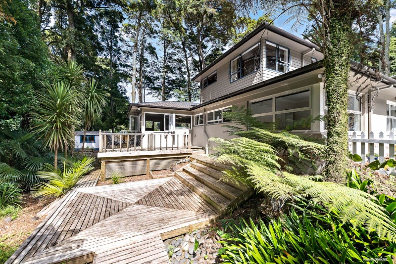 50 Kelvyn Grove, Hillpark, Auckland - Carousel 1