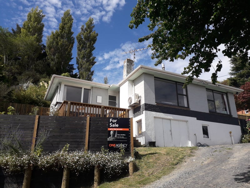 22 Quarry Road, Green Island, Dunedin - Carousel 1