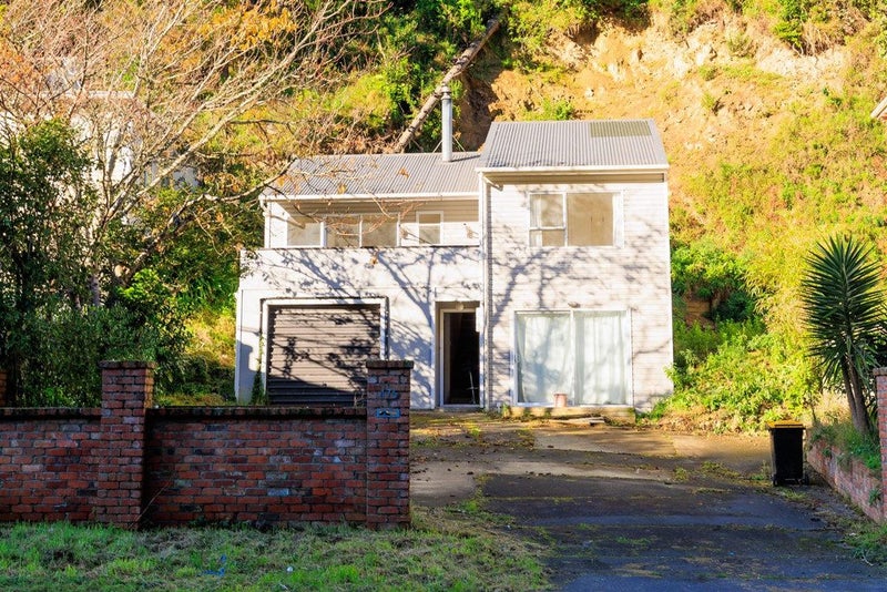 475 Ohiro Road, Brooklyn, Wellington - Carousel 1