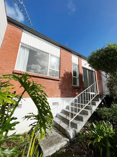 3/32 Don Croot Street, Western Springs, Auckland - Carousel 1