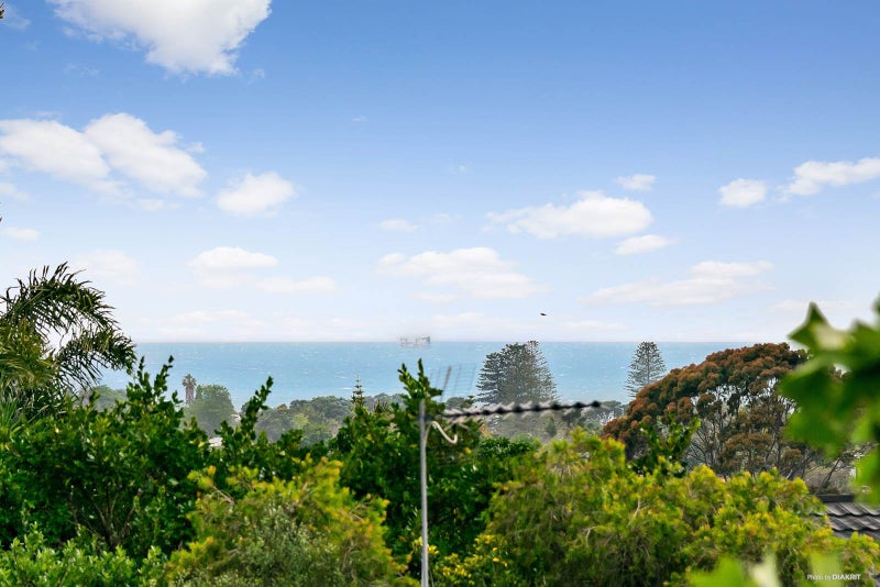 1/2 Ceramco Place, Torbay, Auckland - Carousel 1