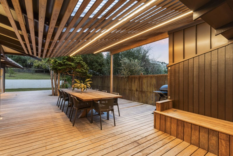 57 Parr Terrace, Castor Bay, Auckland - Carousel 1