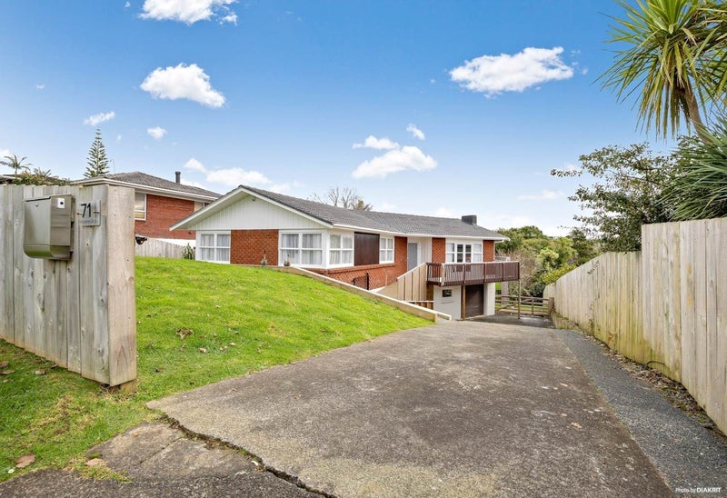 71 Gossamer Drive, Pakuranga Heights, Auckland - Carousel 2