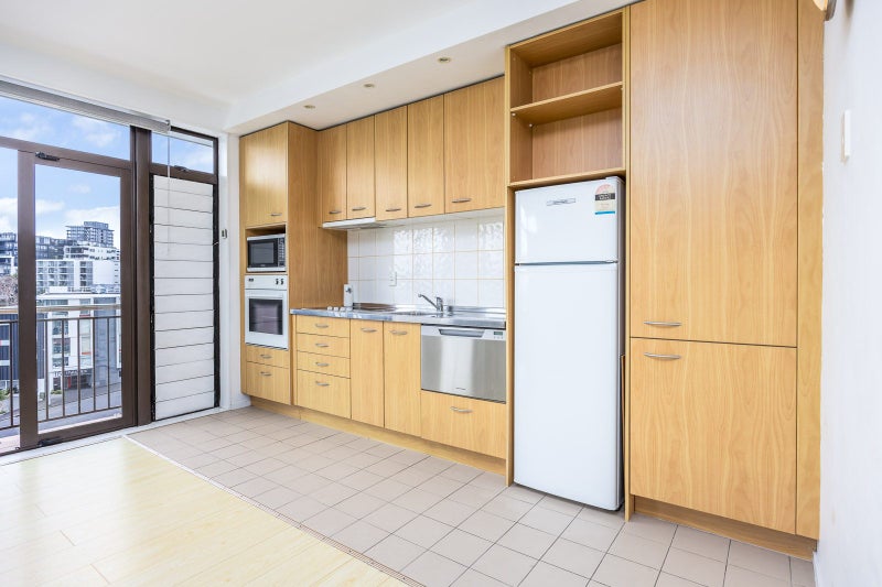 3J/7 Charlotte Street, Eden Terrace, Auckland - Carousel 2