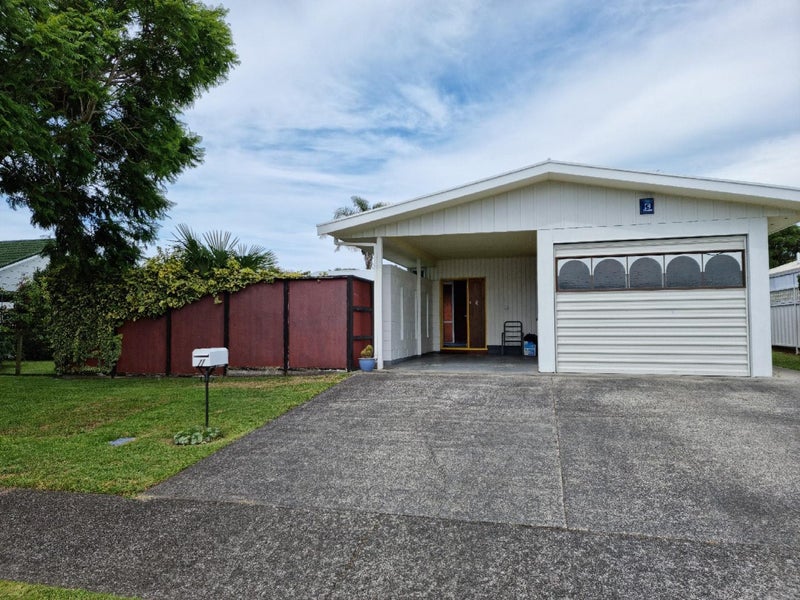 11 Cedar Grove, Matua, Tauranga - Carousel 1