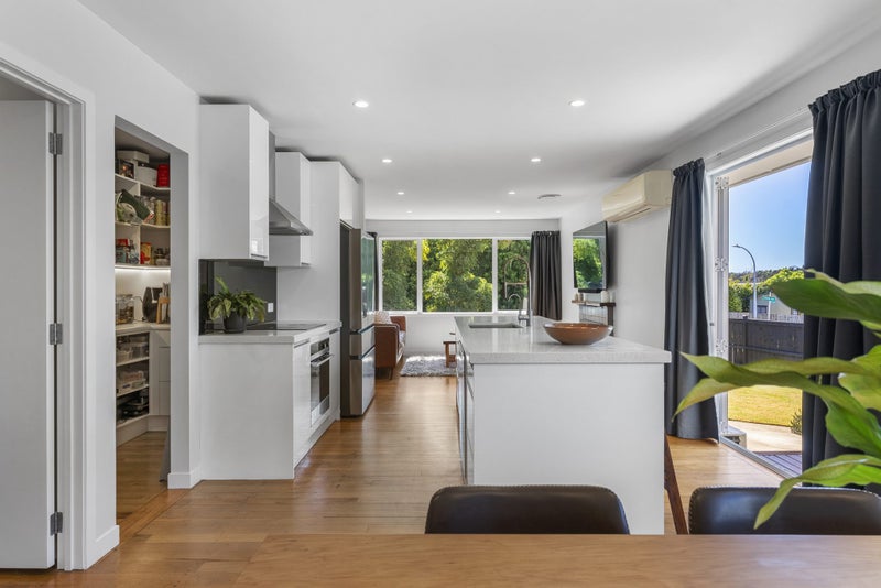 25 O'Donn Avenue, Beach Haven, Auckland - Carousel 2