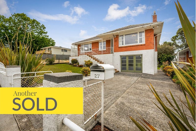 27 Westminster Street, New Windsor, Auckland - Carousel 1