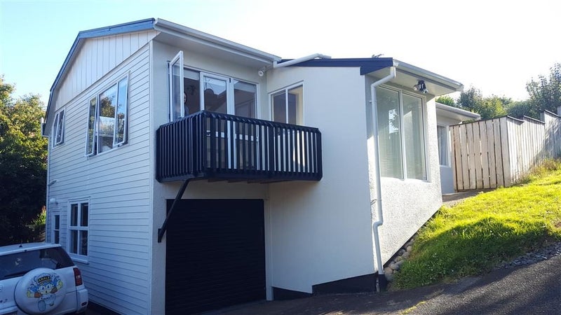 1/17 Aorangi Place, Birkenhead, Auckland - Carousel 1