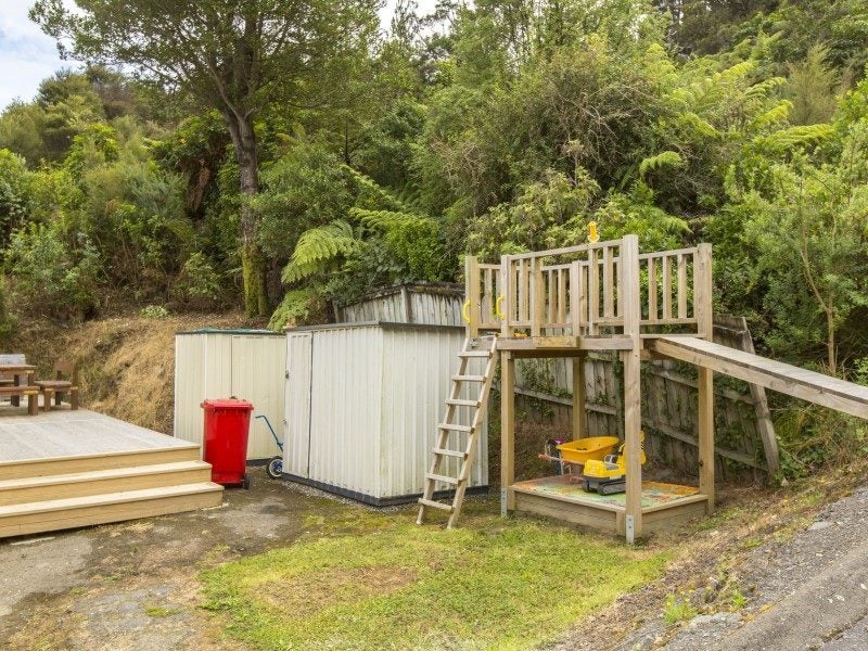 241 Rata Street, Naenae, Lower Hutt - Carousel 18