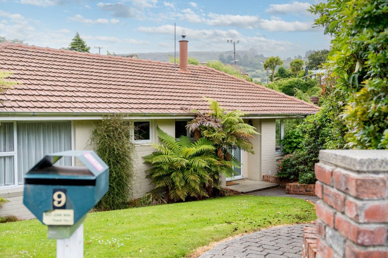 9 Blantyre Road, Wakari, Dunedin - Carousel 1