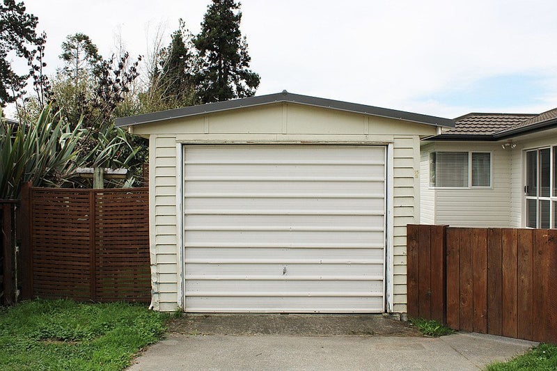 15 Cleveland Street, Bader, Hamilton - Carousel 7