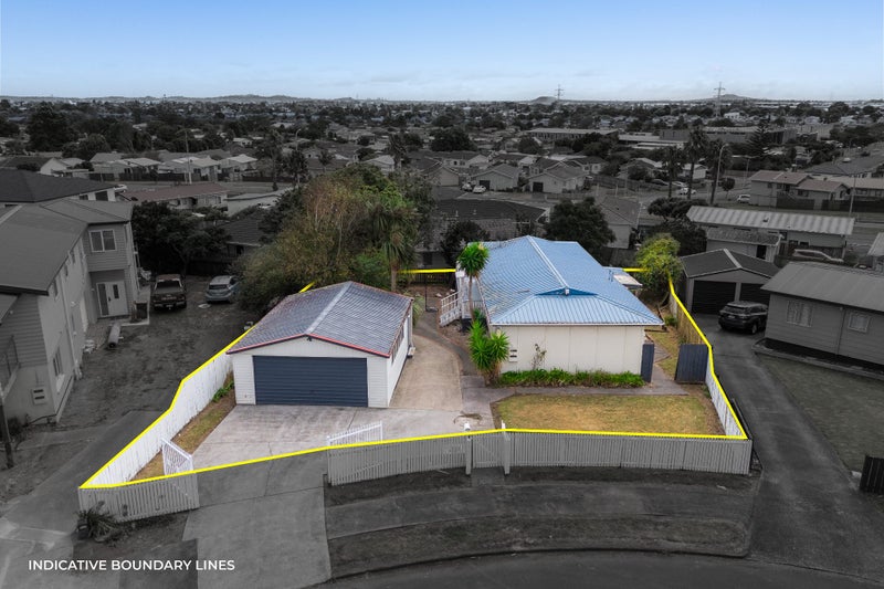 6 Constance Place, Clover Park, Auckland - Carousel 1