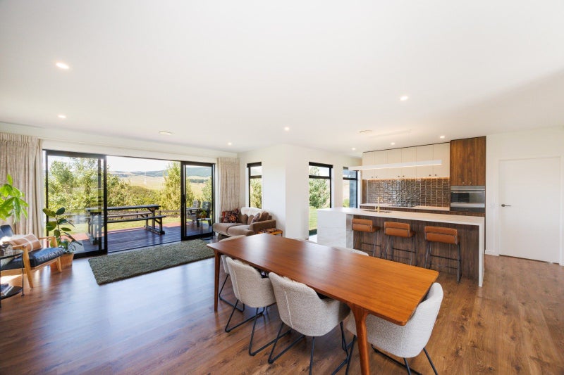 4 Castlebridge Lane, Palmerston North - Carousel 2